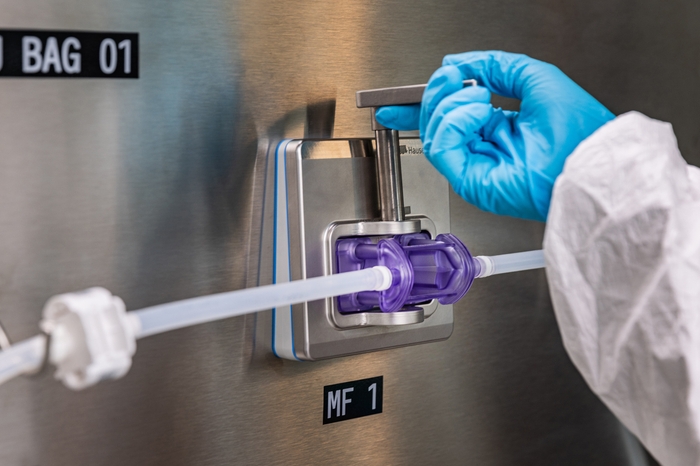 ディスポーザブル部品は片手で挿入可能