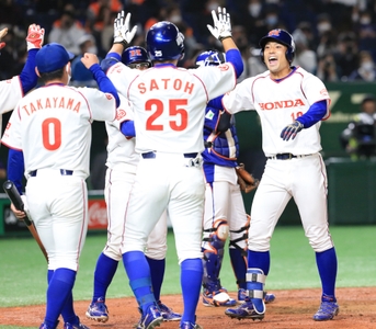 PioGtmhoDpGoSimTuDRy.jpg?w=940&h=940