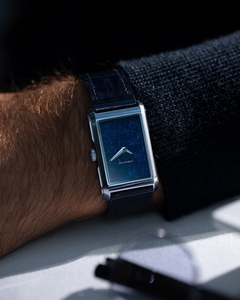 104374 ‐ ¥77,000(税込)