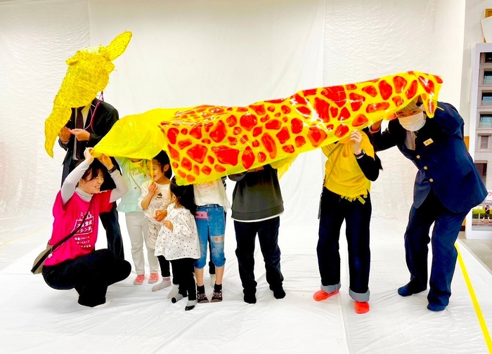 プレイベント「“かぶりっこ”ワクワクワークショップ」の様子(大江橋駅)【2024年3月】