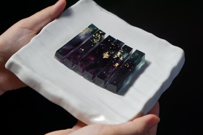 「琥珀糖」を使用したウェルカムスイーツ