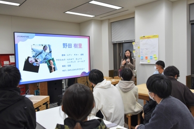 Ps7TZ01Dhj56Trdp01vA.jpg?w=940&h=940