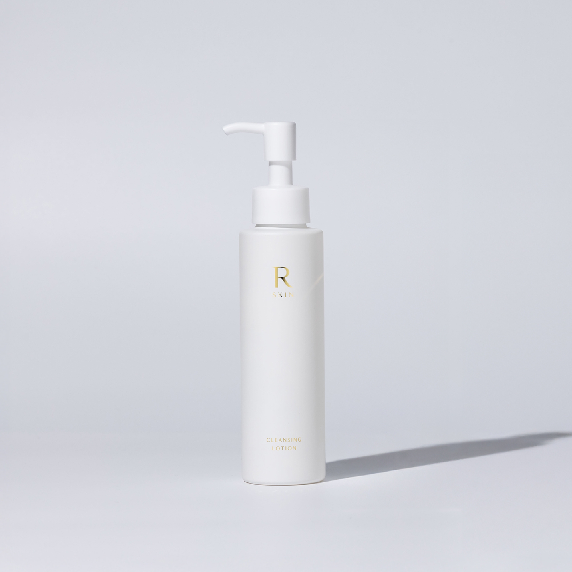 美容クリニックと共同開発のスキンケアブランド 「R SKIN」を体感