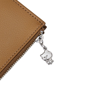 Q13z76JuQy4c8vq9aFFH.jpg?w=940&h=940