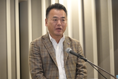 Q2SUuzcvv4EhQvTeZVbG.JPG?w=940&h=940