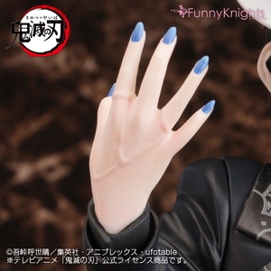 オンラインショップ限定版：青い爪が特徴的な鬼の手！