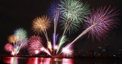 大阪北港マリーナ発、「なにわ淀川花火大会 観覧クルーズ」を10月18日（土）に開催！