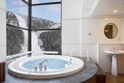 Q6WsSnFrZY7IbXBamDfQ.jpg?w=940&h=940