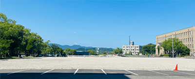 福岡キャンパス内の体育館跡地