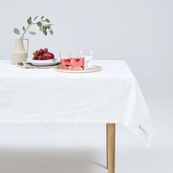 秋の“お出かけ”と“おこもり”を快適に！yocabitoの多機能ピクニックシート「HEIDI（ハイジ）」は、ブランケットやテーブルクロスになる3way仕様