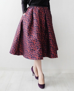 トレコード【30％オフ】神戸・山の手ボタニカルスカート