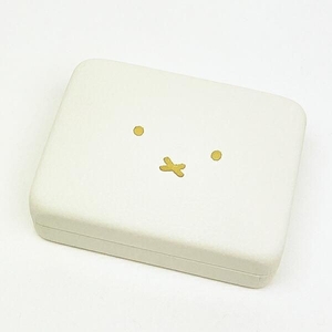 ミッフィーのおしゃれなアクセサリーケース