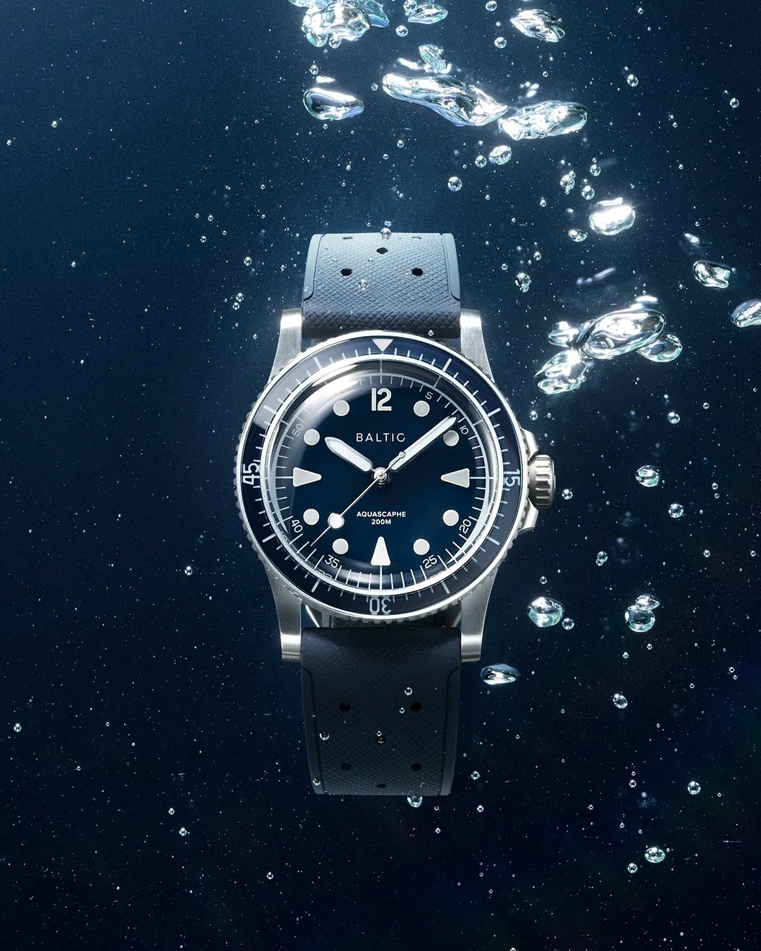 BL-AquaMK2-Blue / ¥132,000-