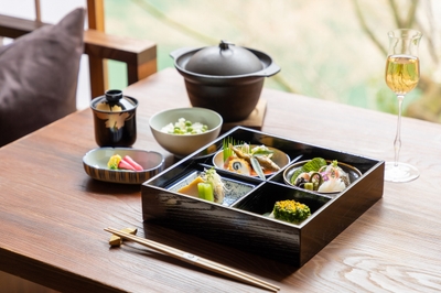 星のや京都 夕食「松花堂弁当」