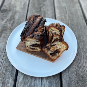 QRUAESX84HiAvyew236W.jpeg?w=940&h=940