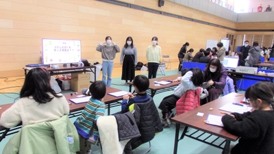 QTb0WSNiPUI8pfR3EtHR.jpg?w=940&h=940