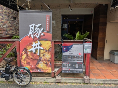 QUtekNpIKb48TaUzmYel.jpg?w=940&h=940