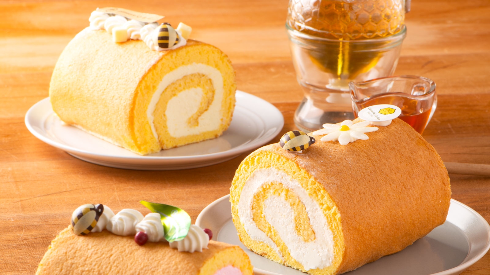 はちみつメーカー直営「パティスリーQBG」がJR浦和駅に初登場!もっちり「ひまわりはちみつロール」をご賞味あれ【7/16(火)〜31(水)】