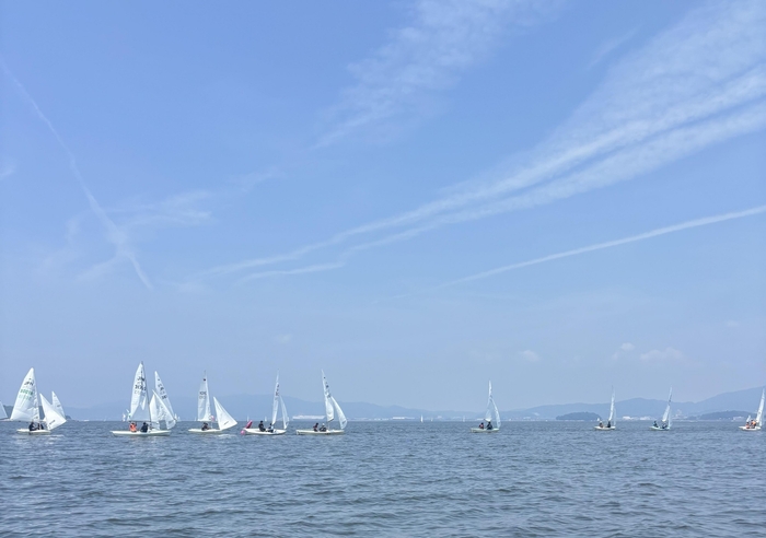 中部学生女子ヨット選手権大会のレース