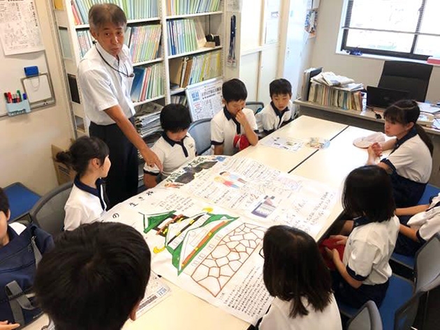 附属小学生が大学で学ぶ「大学連携模擬授業」　好奇心をかきたてる「近大の授業」を体験！