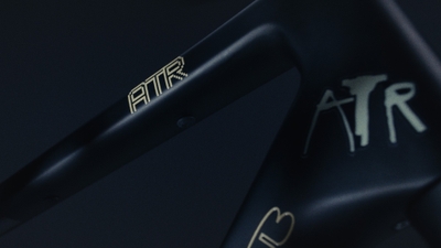 QjqhBAgCf3L1OA2XkHYB.jpg?w=940&h=940