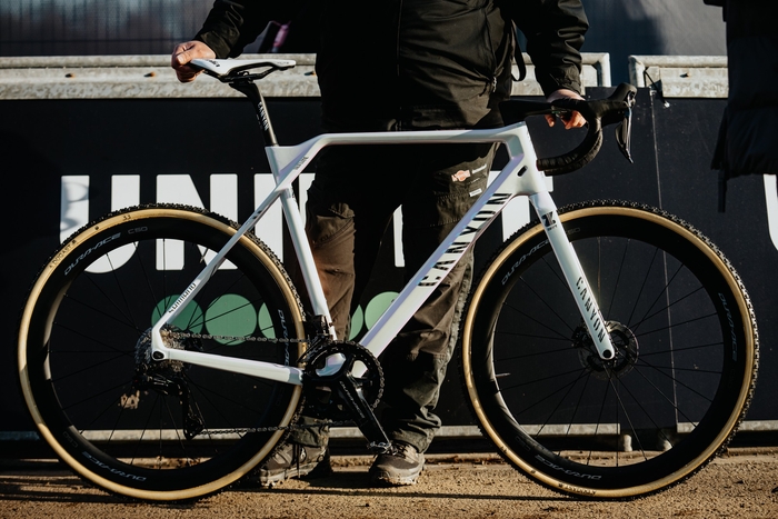 マチューが使用した特別カラーの「インフライトCFR」 Photo: Nobuhiko Tanabe