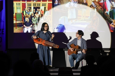 敢闘賞の滝さん（左）