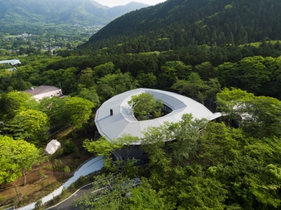 QqzoQ0elC2eymgu8PgWA.jpg?w=940&h=940