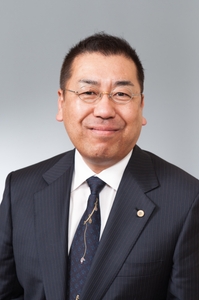 QtCosjuPcMrLph6bjcEv.jpg?w=940&h=940