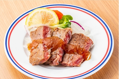 Qwyv81MdxPe9yiQgVUWd.jpg?w=940&h=940