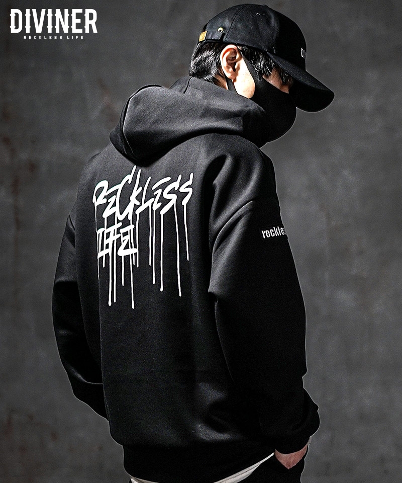 Melt Logo Hoodie(ブラック)