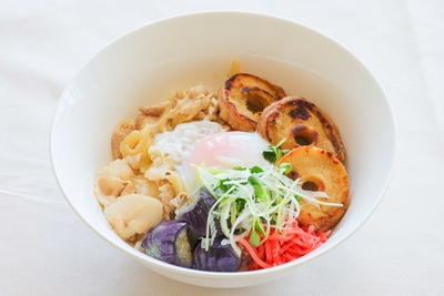 車麩（くるまふ）と豚肉の糀味噌炒め丼