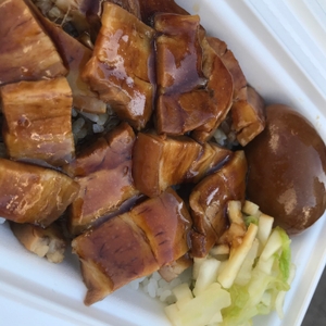 RED9jlTw8cqpkAXsBBiF.jpeg?w=940&h=940