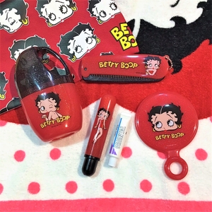 RI3EodkotwgbP6LiRB91.jpg?w=940&h=940