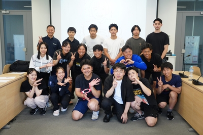 RLgx39JFxeBPyGYkkXBa.jpg?w=940&h=940