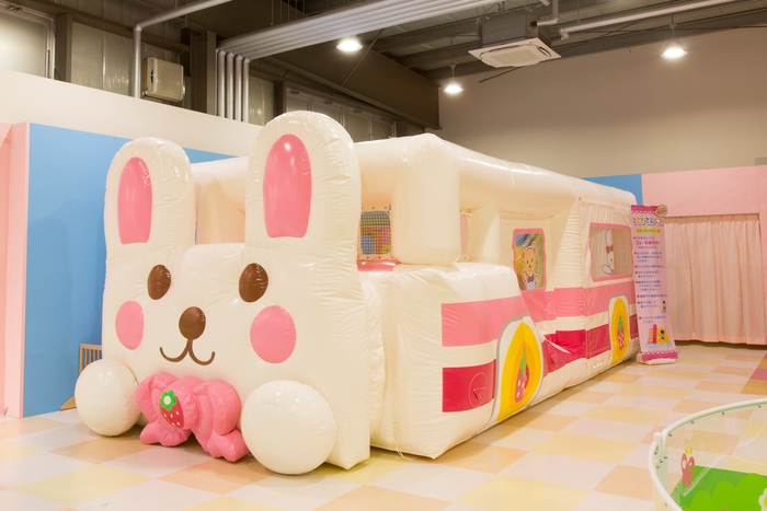 うさぎさんバス ボールプール