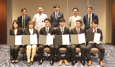 RRv2RDMXZ9AIRBqmta0V.jpg?w=940&h=940