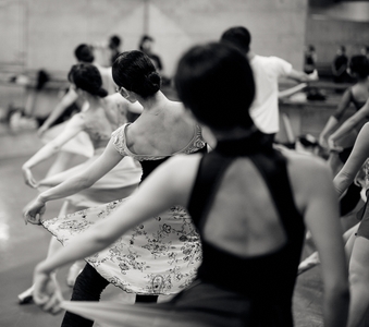 RU3eyKrY08VfQOaAjFum.jpg?w=940&h=940