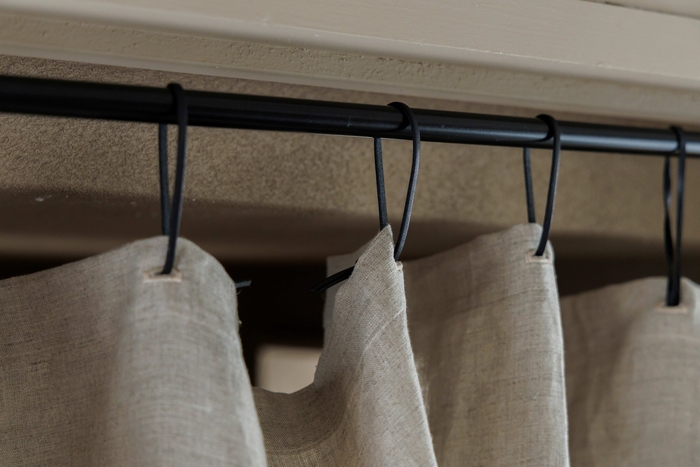 革紐(ブラック)を繋げたイメージ