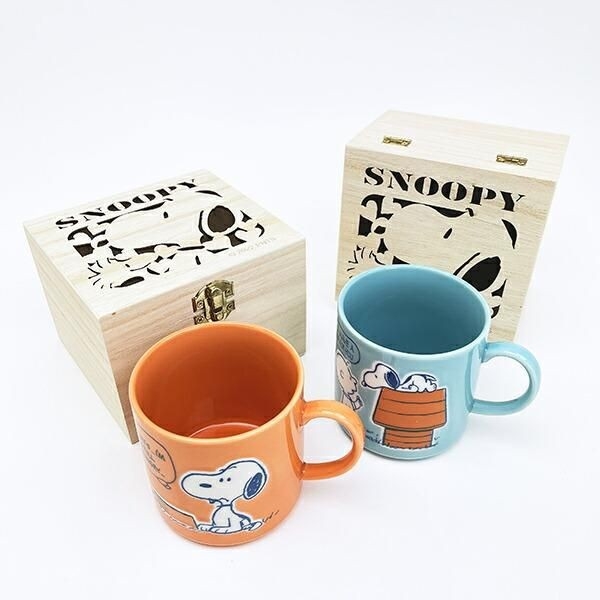 スヌーピーの木箱入りマグカップ