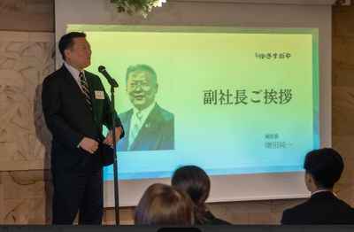 Rc4nTB28fEDknnX3lahY.png?w=940&h=940