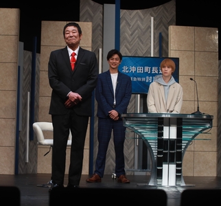 RhljtAPL0cozU32B42GG.jpg?w=940&h=940