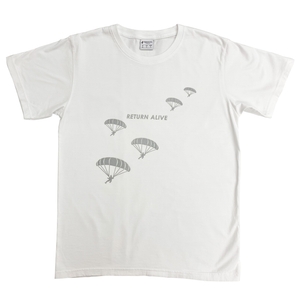 RlIN8yddKk44TZtSihB7.jpg?w=940&h=940