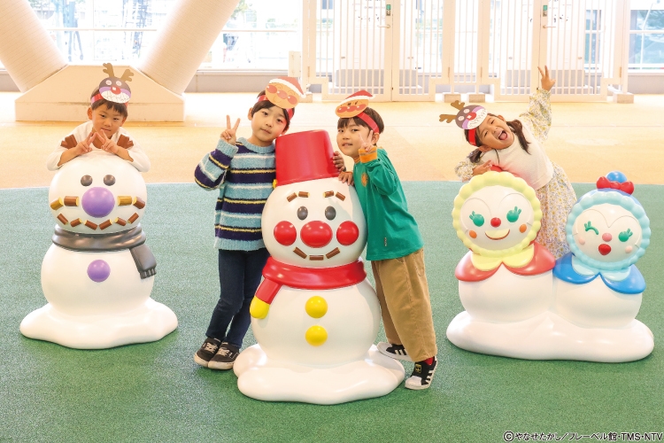 クリスマス装飾とフォトスポット※画像はイメージです