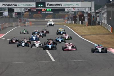 RsZbYMkZSRwi5H6nv2WX.jpg?w=940&h=940