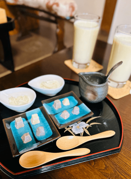 来店客に試食でデータ収集