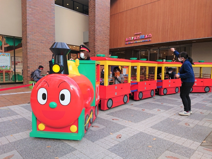 「走る!乗れる!ロードトレインSLマン」