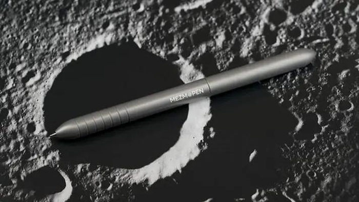 グレード5チタン削り出しの高級モデル