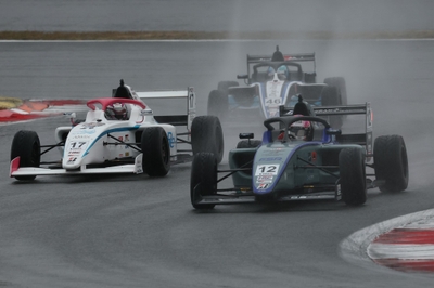 S6SQuLp5v3yoQVQMbjYP.jpg?w=940&h=940