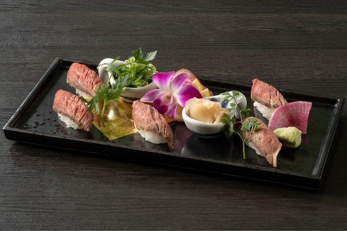 一人3貫!ジューシーな但馬牛握り